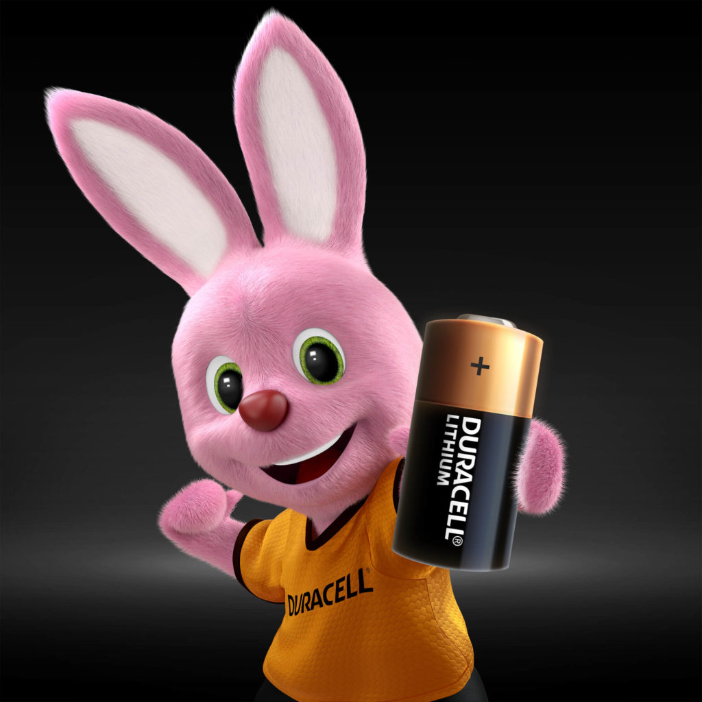 Duracell Bunny apresenta bateria de lítio 123 de alta potência 3V